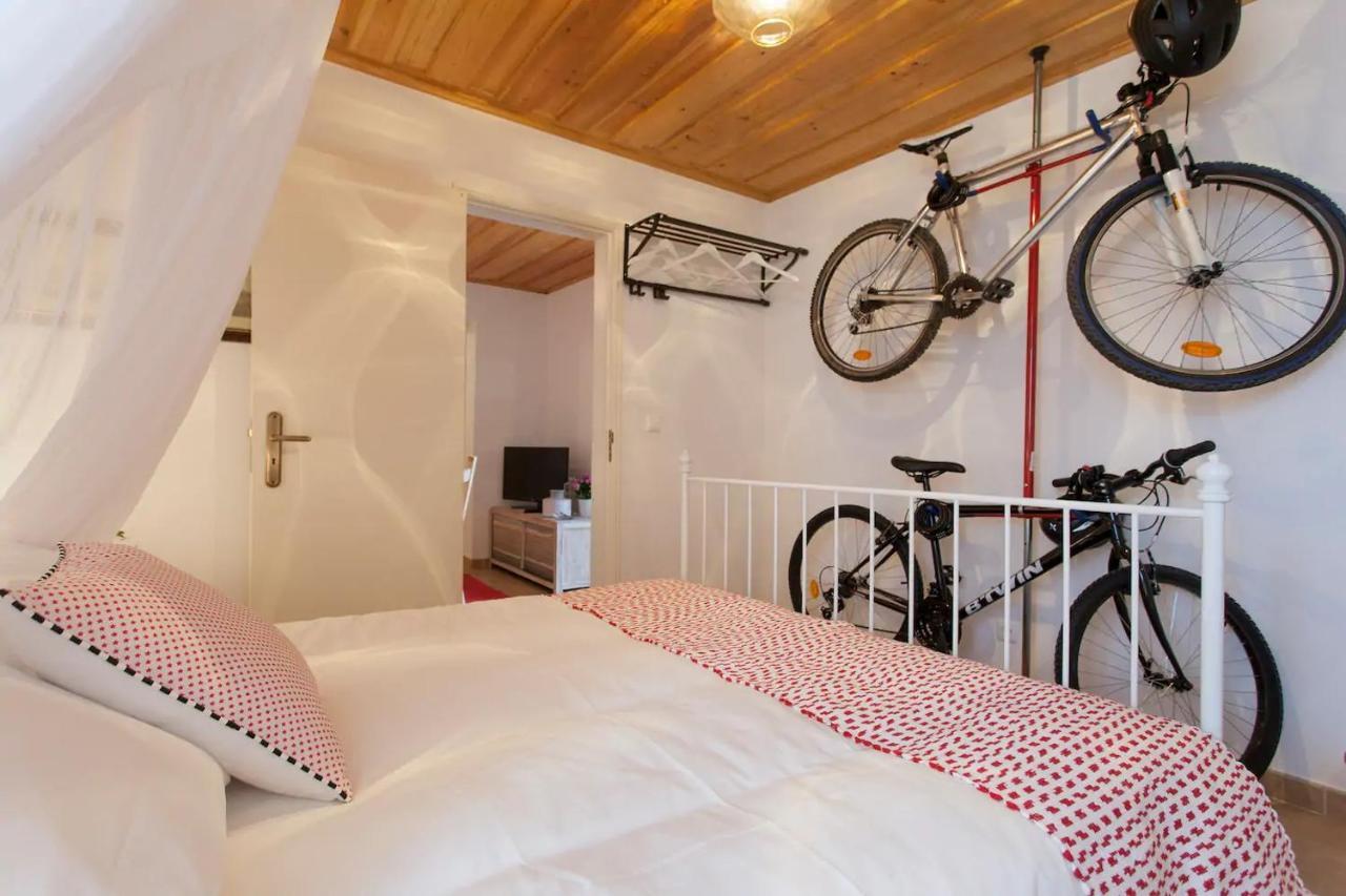 Alfama Charming Apt With 2 Free Bikes By Timecooler Leilighet Lisboa Eksteriør bilde